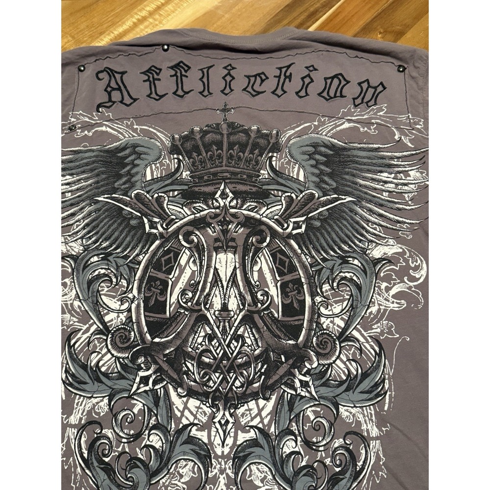 Affliction T-Shirt Live Fast Large V Neck Rivet‎ Patch Wings Front Back Print